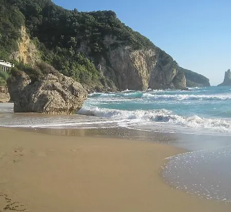 Vila Velanidies In *